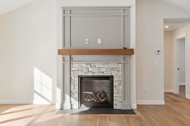 6 Cascade Drive, New Ipswich, NH 03071