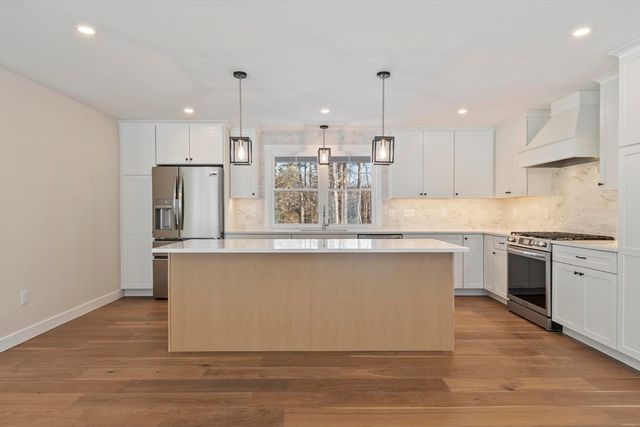 6 Cascade Drive, New Ipswich, NH 03071