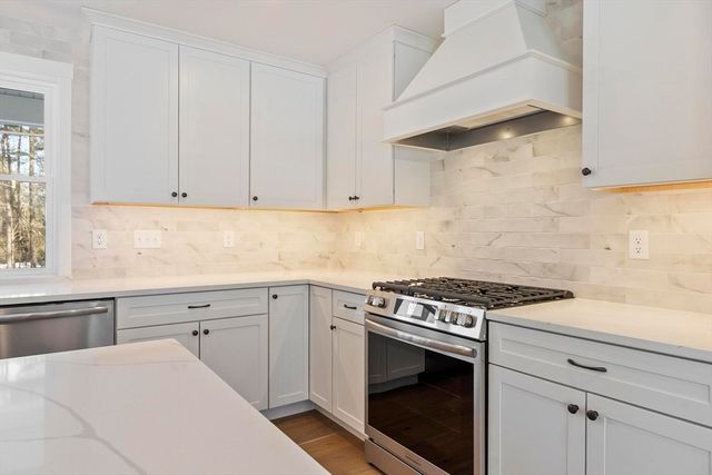 6 Cascade Drive, New Ipswich, NH 03071