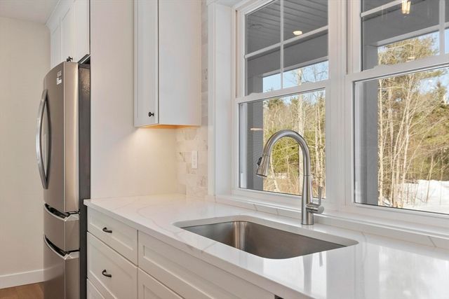 6 Cascade Drive, New Ipswich, NH 03071