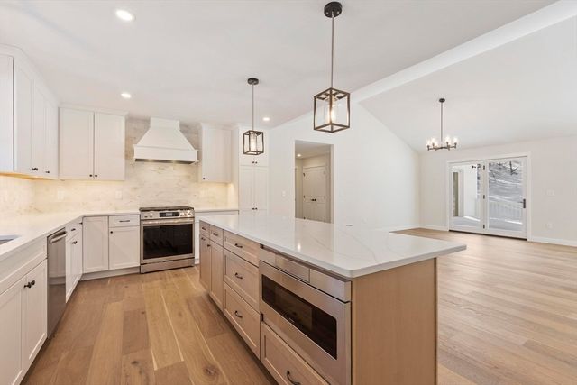 6 Cascade Drive, New Ipswich, NH 03071