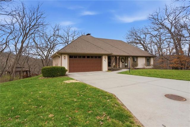 812 High Drive, Excelsior Springs, MO 64024