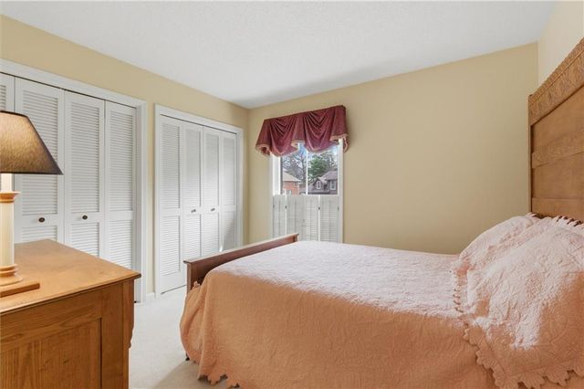 812 High Drive, Excelsior Springs, MO 64024