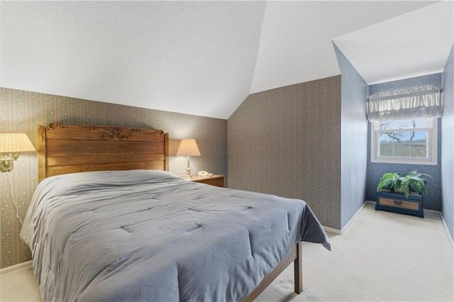 812 High Drive, Excelsior Springs, MO 64024