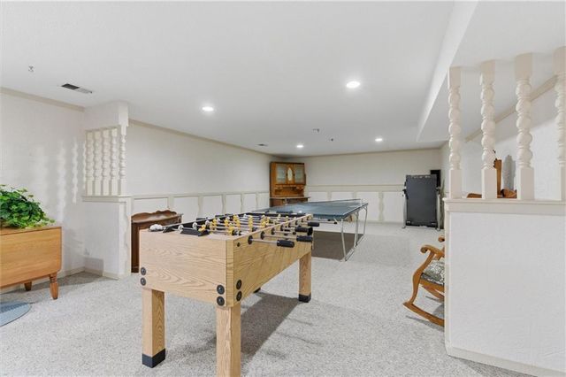 812 High Drive, Excelsior Springs, MO 64024