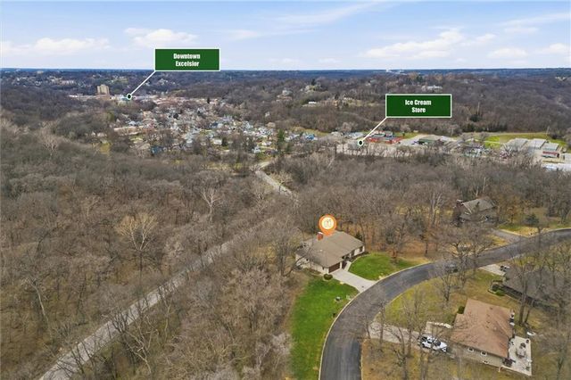 812 High Drive, Excelsior Springs, MO 64024