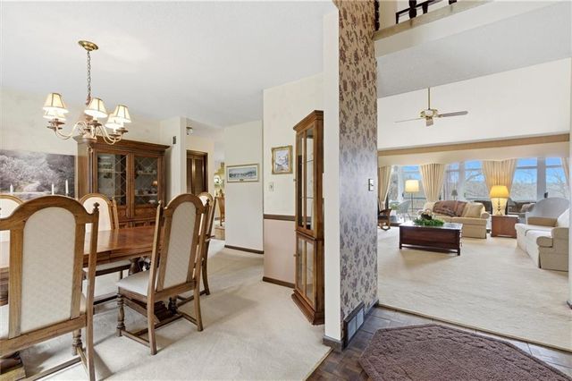 812 High Drive, Excelsior Springs, MO 64024