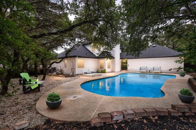 201 Timpanagos DR, Lakeway, TX 78734