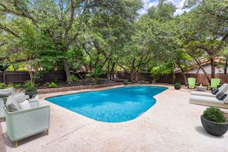 201 Timpanagos DR, Lakeway, TX 78734
