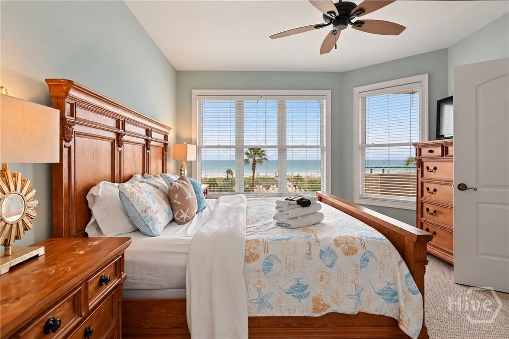 Image 10 of property listing at 214 Butler Avenue 302, Tybee Island, GA 31328