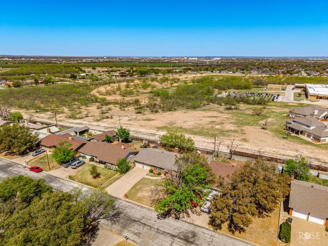 226 Edgewood Drive, San Angelo, TX 76903