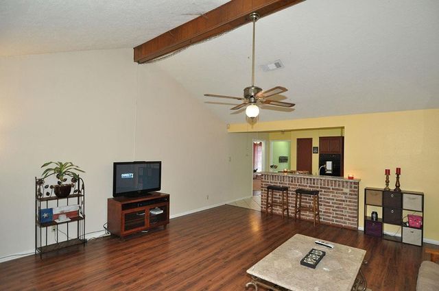 5421 Thistle Drive, Dickinson, TX 77539