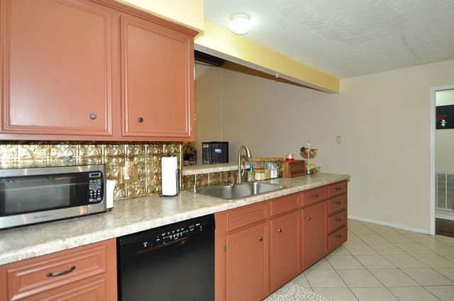 5421 Thistle Drive, Dickinson, TX 77539