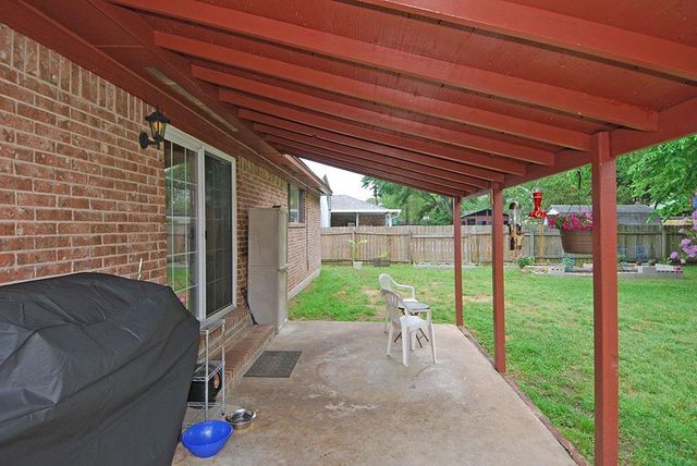 5421 Thistle Drive, Dickinson, TX 77539