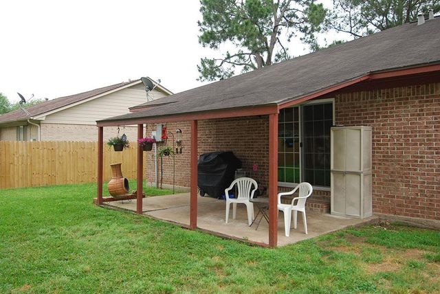 5421 Thistle Drive, Dickinson, TX 77539