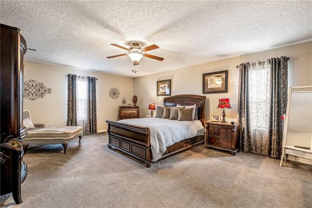 5 Pine Trail Road, Rogers, AR 72756