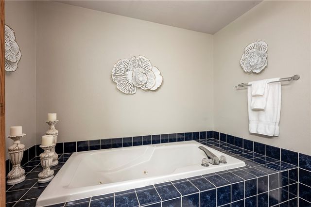 5 Pine Trail Road, Rogers, AR 72756