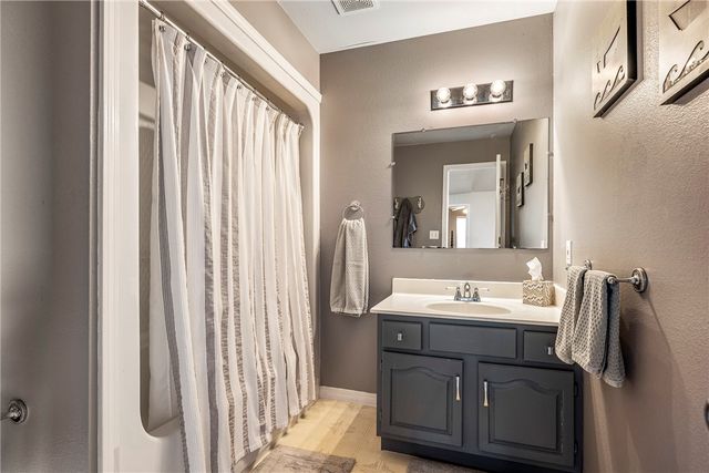 5 Pine Trail Road, Rogers, AR 72756