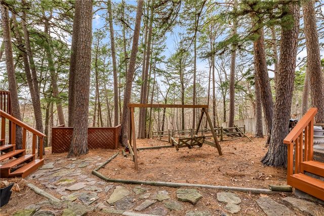 5 Pine Trail Road, Rogers, AR 72756
