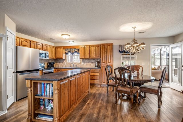 5 Pine Trail Road, Rogers, AR 72756