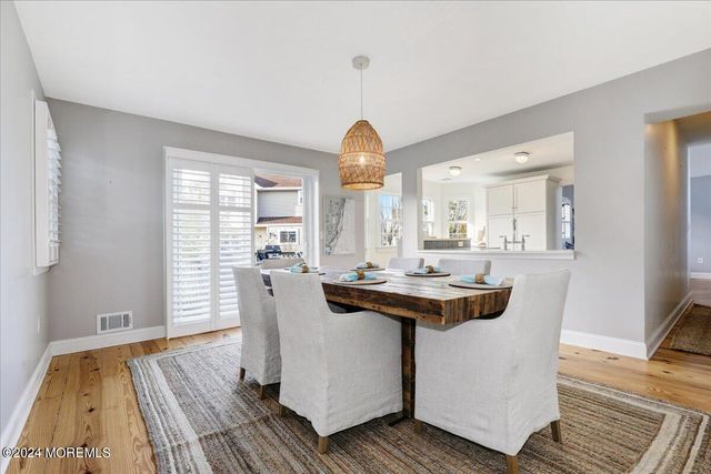 108 Glimmer Glass Circle, Manasquan, NJ 08736