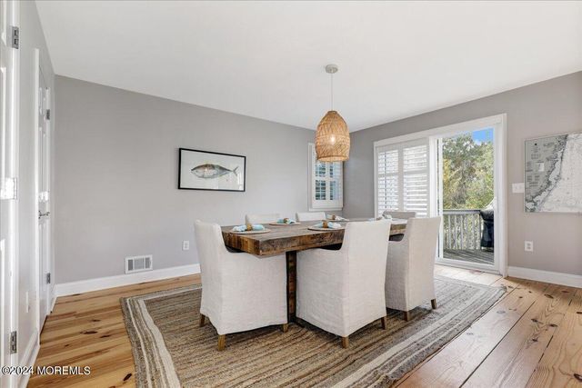 108 Glimmer Glass Circle, Manasquan, NJ 08736