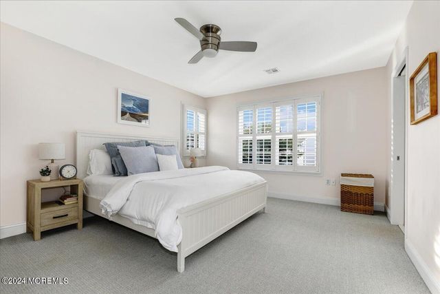 108 Glimmer Glass Circle, Manasquan, NJ 08736