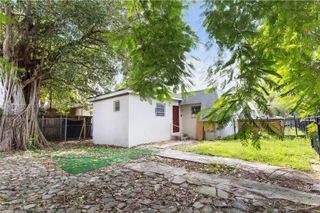 4201 NW 25th Ave 1, Miami, FL 33142