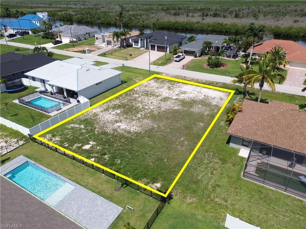 1105 NW 43rd AVE, CAPE CORAL, FL 33993 — exterior