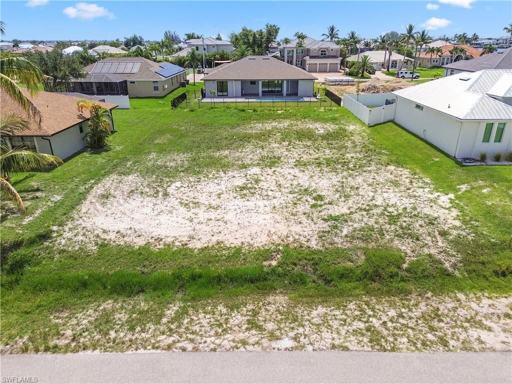 1105 NW 43rd AVE, CAPE CORAL, FL 33993 — photo 3