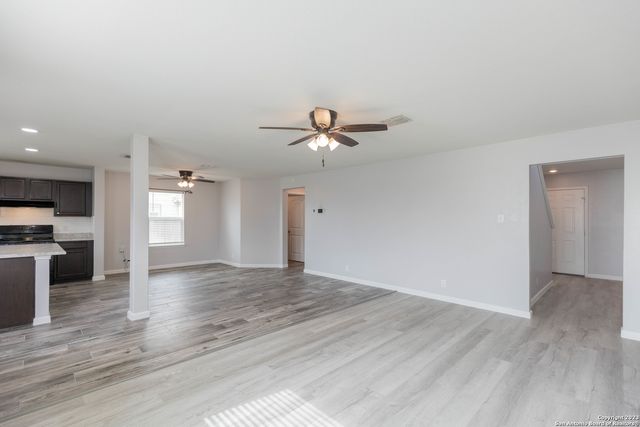 6414 DYNAMIC SOUND, San Antonio, TX 78252