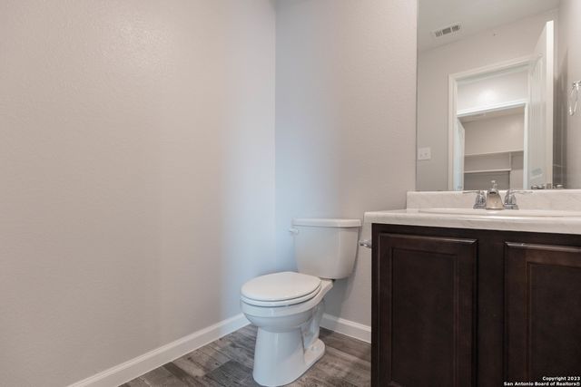 6414 DYNAMIC SOUND, San Antonio, TX 78252