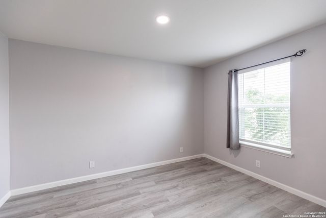 6414 DYNAMIC SOUND, San Antonio, TX 78252