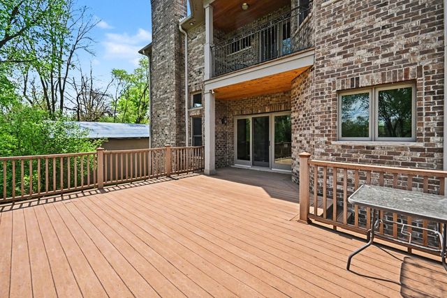 5875 Alabama Avenue, Willowbrook, IL 60527