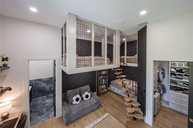 9240 FALCON COURT, Venice, FL 34293