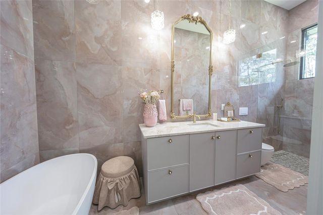 9240 FALCON COURT, Venice, FL 34293