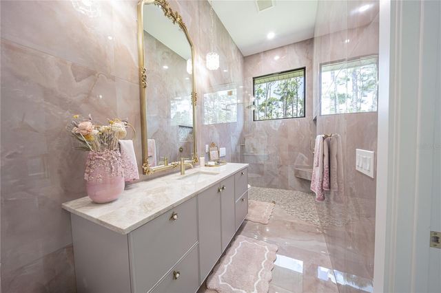 9240 FALCON COURT, Venice, FL 34293