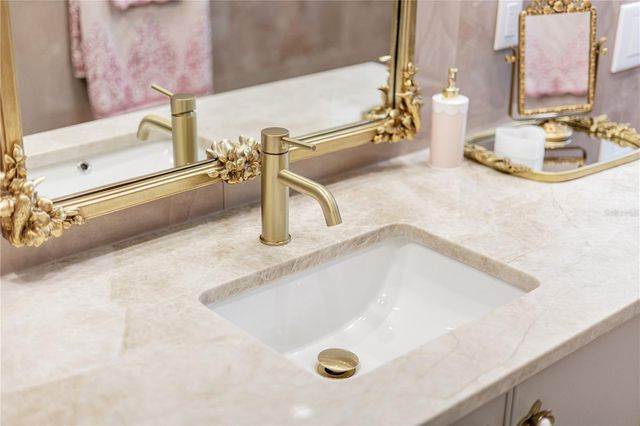 9240 FALCON COURT, Venice, FL 34293