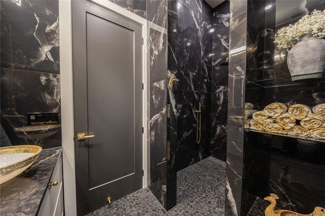 9240 FALCON COURT, Venice, FL 34293