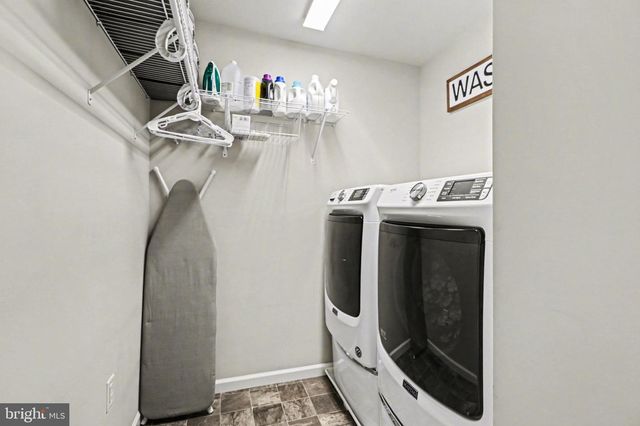 1649 HARALSON DR, Mechanicsburg, PA 17055