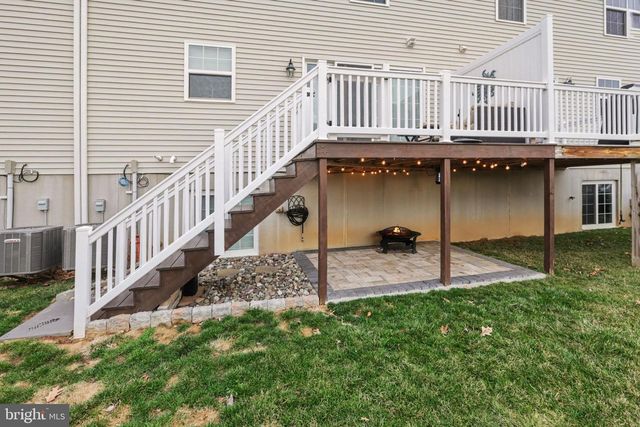 1649 HARALSON DR, Mechanicsburg, PA 17055