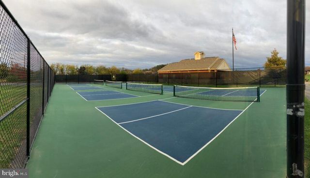 1649 HARALSON DR, Mechanicsburg, PA 17055