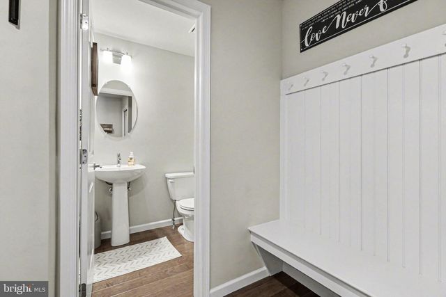 1649 HARALSON DR, Mechanicsburg, PA 17055