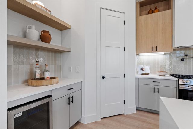 1421 E 36th Street, Houston, TX 77022