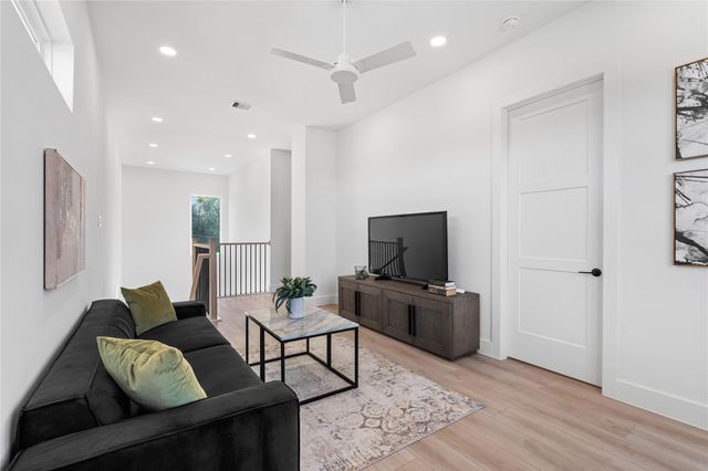 1421 E 36th Street, Houston, TX 77022