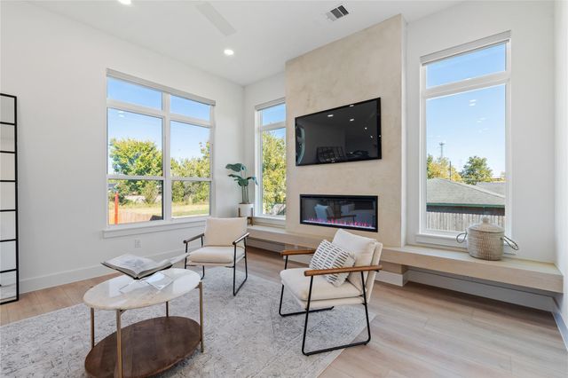 1421 E 36th Street, Houston, TX 77022
