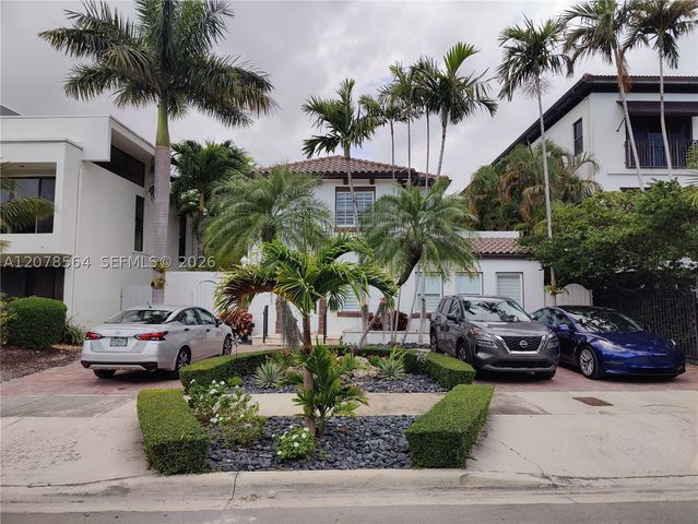 1823 S Bayshore Ln, Miami, FL 33133