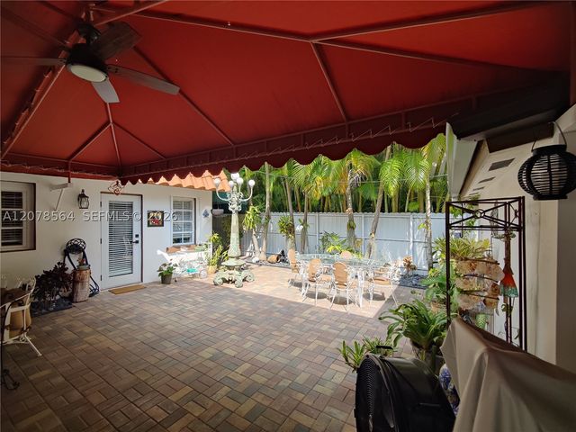 1823 S Bayshore Ln, Miami, FL 33133