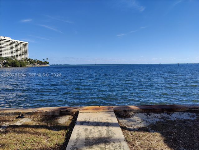 1823 S Bayshore Ln, Miami, FL 33133