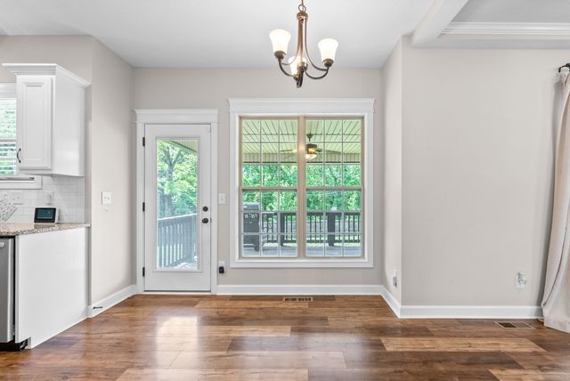 1697 Ellie Piper Cir, Clarksville, TN 37043